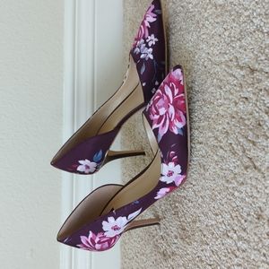New in Box. WHBM Cabernet Floral Heels Size 8